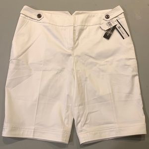 AB Studio women’s white shorts